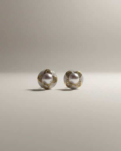 Circle Clover Freshwater Pearls Stud Earrings