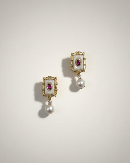 Victorian Decor Freshwater Pearls Stud Earrings