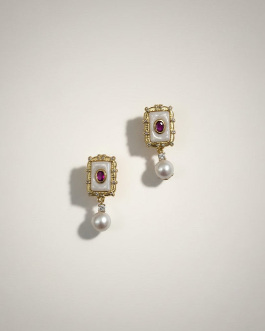 Victorian Decor Freshwater Pearls Stud Earrings