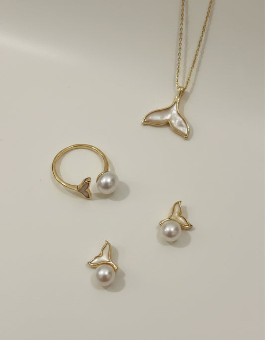 Muchier whale tail and pearl jewelry set with necklace, earrings, and adjustable ring. Gold-tone trim with mother-of-pearl inlay.